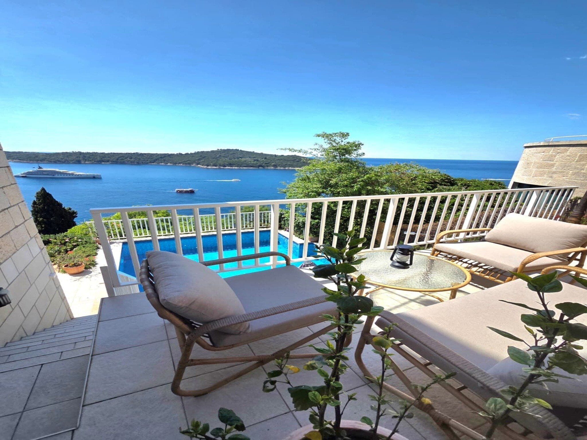 Villa (Six Bedroom Villa with Swimming pool ) | Balcony