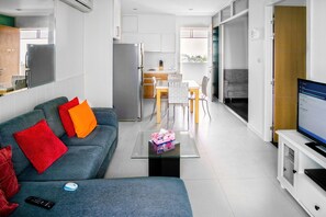Smart TV, music library, video library