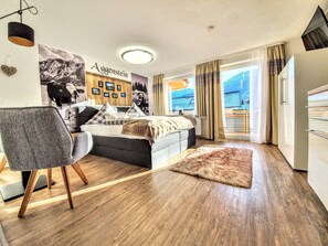 Estudio exclusivo, 1 habitación, cocina, vista a la montaña (Aggenstein) | 1 habitación y ropa de cama hipoalergénica 