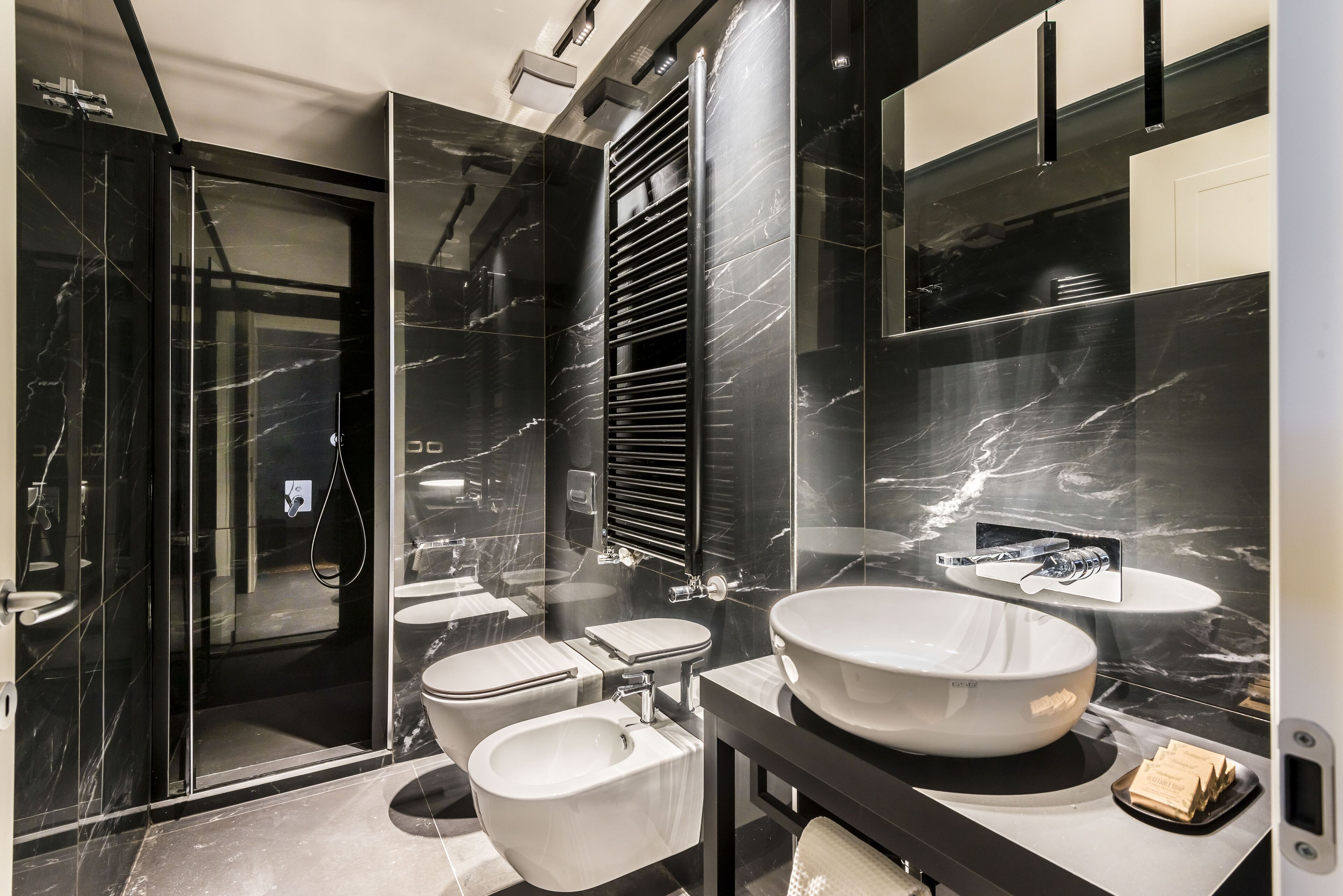 Appartamento, 2 camere da letto (18) | Bagno | Doccia, asciugacapelli, bidet, asciugamani