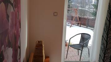 1 habitación, tabla de planchar con plancha, wifi y ropa de cama