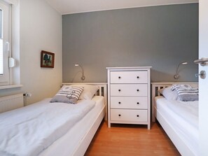 2 bedrooms, iron/ironing board, travel cot, WiFi - Vacationer village 43c, Germany (Ostseebad Boltenhagen)