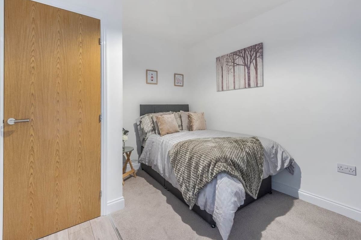 1 bedroom, soundproofing, iron/ironing board, free WiFi