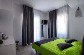 1 bedroom, in-room safe, free WiFi, bed sheets - Positano quadruple room (Massa Lubrense)