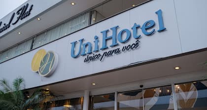 Colonial Flat Hotel