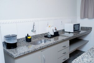Fridge, microwave