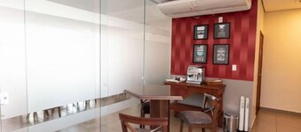 Colonial Flat Hotel
