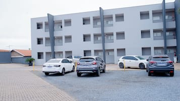 Ubetjent parkering (inkludert)