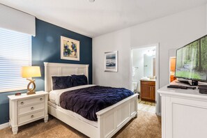 6 habitaciones, tabla de planchar con plancha, wifi y ropa de cama