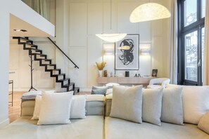 Smart TV - Renovated luxurious 200sqm loft in city center (Amsterdam-Centrum)