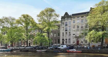 Renovated luxurious 200sqm loft in city center