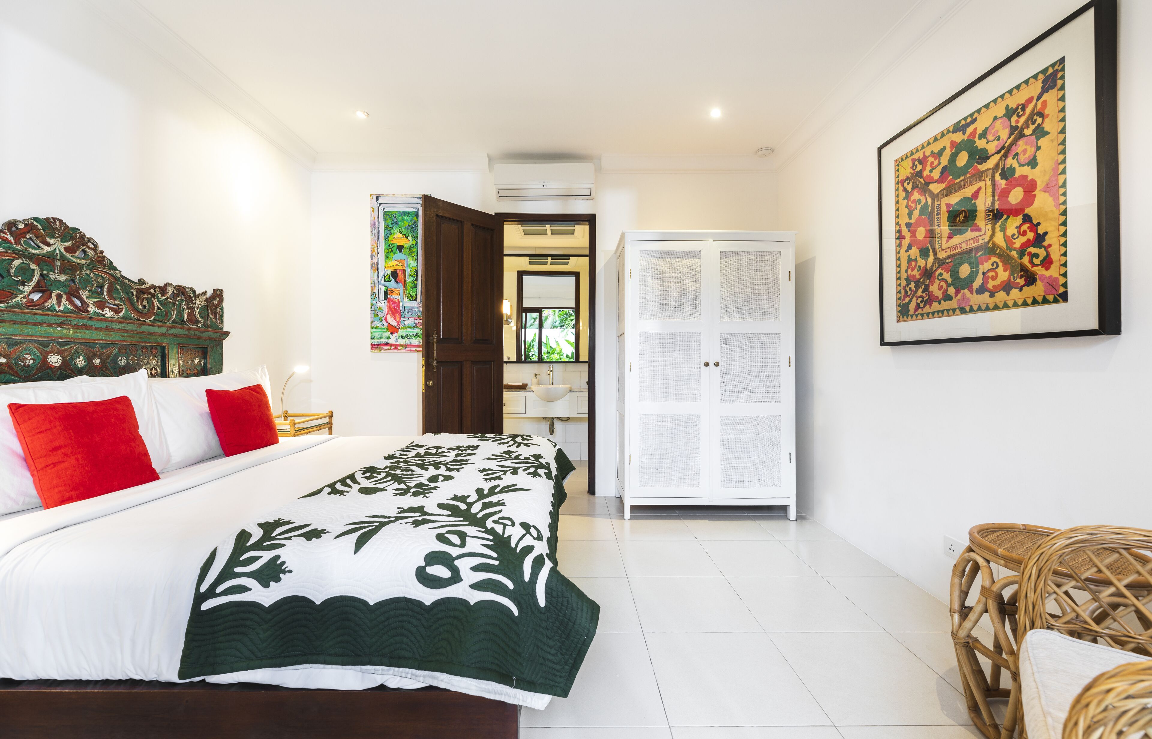 Deluxe Villa, 2 Bedrooms | In-room safe, desk, iron/ironing board, free WiFi