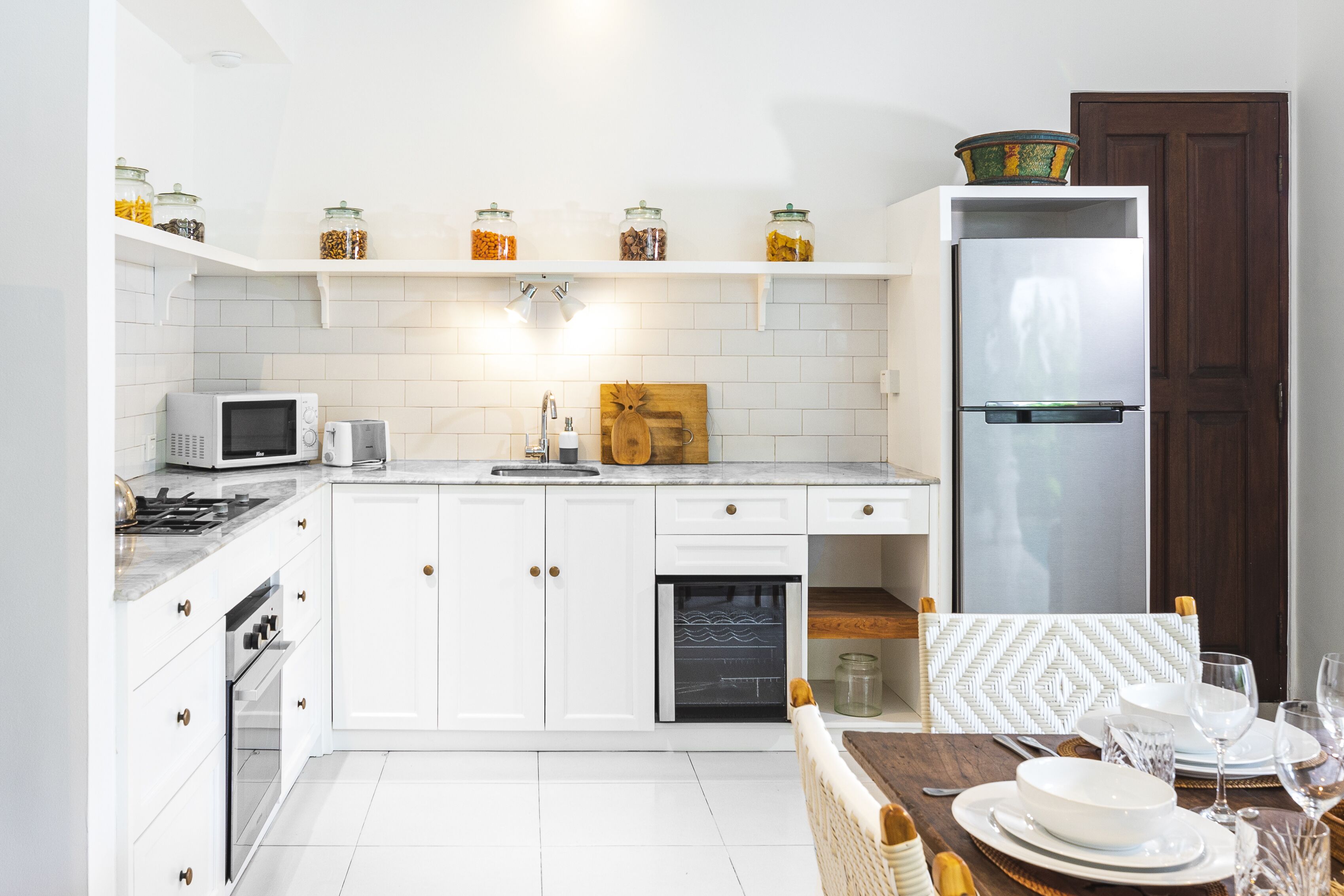 Villa Deluxe, 2 habitaciones | Cocina básica privada | Frigorífico grande, microondas, horno y placa de cocina