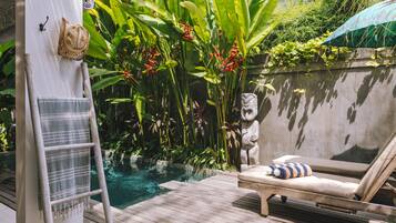 Sun deck