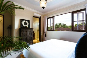 Exclusive Villa, 3 Bedrooms | 3 bedrooms, in-room safe, desk, iron/ironing board - Villa Soleh (Seminyak)