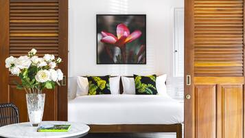 1 bedroom, in-room safe, individually decorated, desk