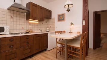 Apartment, 1 Bedroom | Private kitchen
