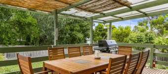 Inlet Dreaming - Free Wifi