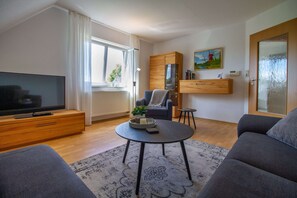 80-Zoll-Flachbildfernseher mit Kabelempfang, Fernseher