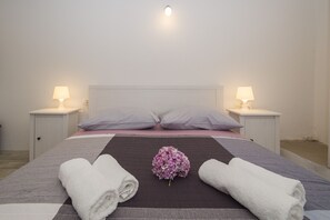 Studio | Bàn, truy cập Internet không dây miễn phí, bộ trải giường 