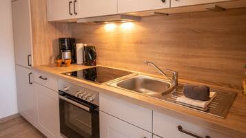 House | Private kitchen | Full-size fridge, oven, stovetop, dishwasher