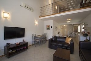 Apartment, Sea View | Living area | Flat-screen TV - Oasis Blue (Korcula)