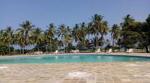 Outdoor pool - Diani Beach, Luxury Beach  Front Studio (Diani Beach)