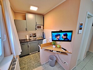 Fridge, microwave, freezer - Vacation apartment Kroll (Heringsdorf)