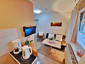 TV - Vacation apartment Kroll (Heringsdorf)