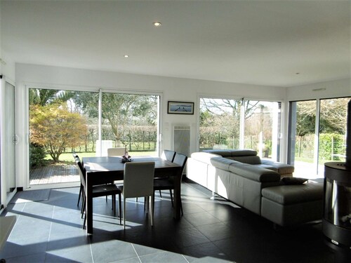 Maison 5 pièces 8 personnes avec jardin clos à proximité de la mer - WIFI