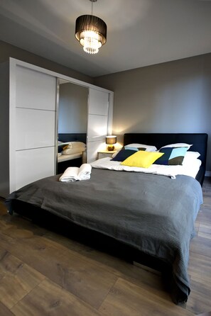 Huoneisto, 2 makuuhuonetta | 2 makuuhuonetta, äänieristys, silitysrauta/-lauta, ilmainen Wi-Fi