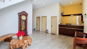 Unclassified image, 2 of 20, button - Vosstel Guest House (Medan)