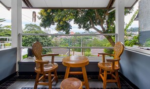 Dining - Cisitu Valley Villa (Bandung)