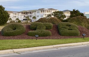 المنطقة المحيطة بالمنشأة