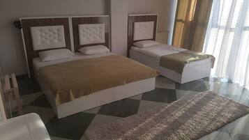 Standard Double or Twin Room | Desk, free WiFi