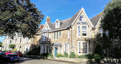 Treventon Guest House