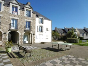 Outdoor dining - Studio 2 to 3 people 300 m from the beach (ARZON - Port Crouesty)