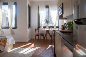 1 室のベッドルーム、アイロン / アイロン台、WiFi、ベッドシーツ