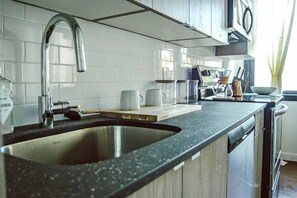 Fridge, microwave, oven, stovetop