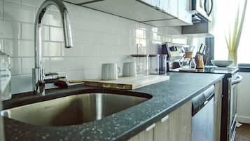 Fridge, microwave, oven, stovetop
