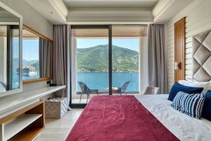 Habitació doble estàndard, 1 llit de matrimoni, vistes al mar, orientació mar | Llençols de cotó egipci i roba de llit d'alta qualitat 