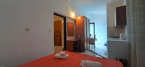 1 bedroom, free WiFi, bed sheets