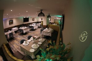 Petit déjeuner buffet compris tous les jours