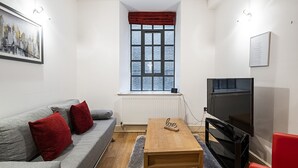 Unclassified image, 2 of 21, button - Shelton Apartment (London)