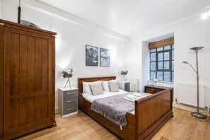公寓, 2 間臥室 (Sleeps 6) | 2 間臥室、獨特裝潢、布置獨特、熨斗/熨衣板