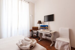 1 Schlafzimmer, Allergikerbettwaren, Betten mit Memory-Foam-Matratzen