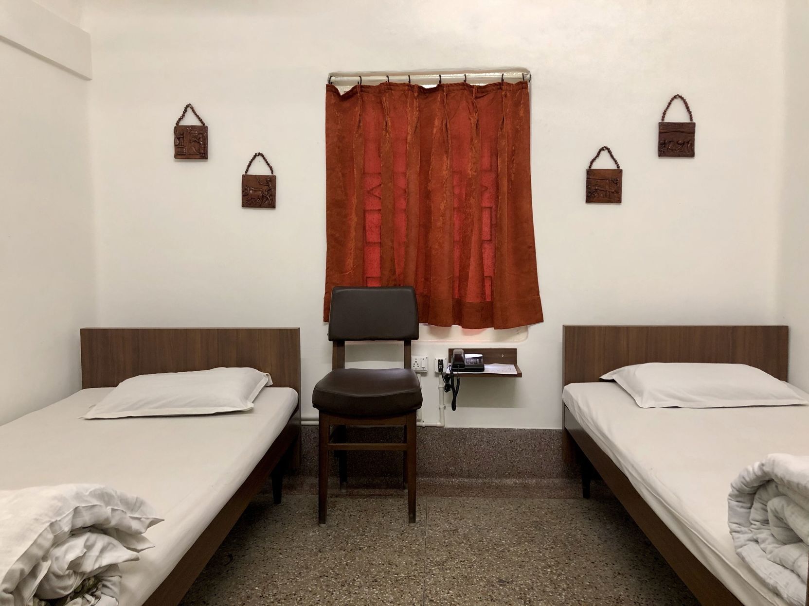 Free WiFi, bed sheets