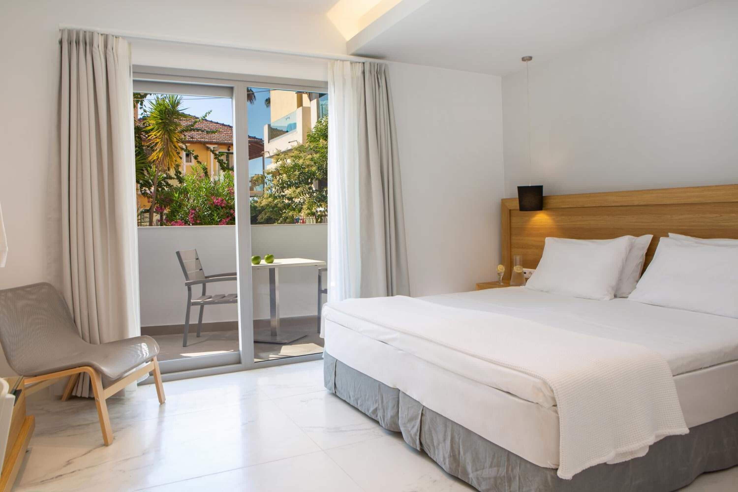 Premium bedding, pillow-top beds, free WiFi, bed sheets