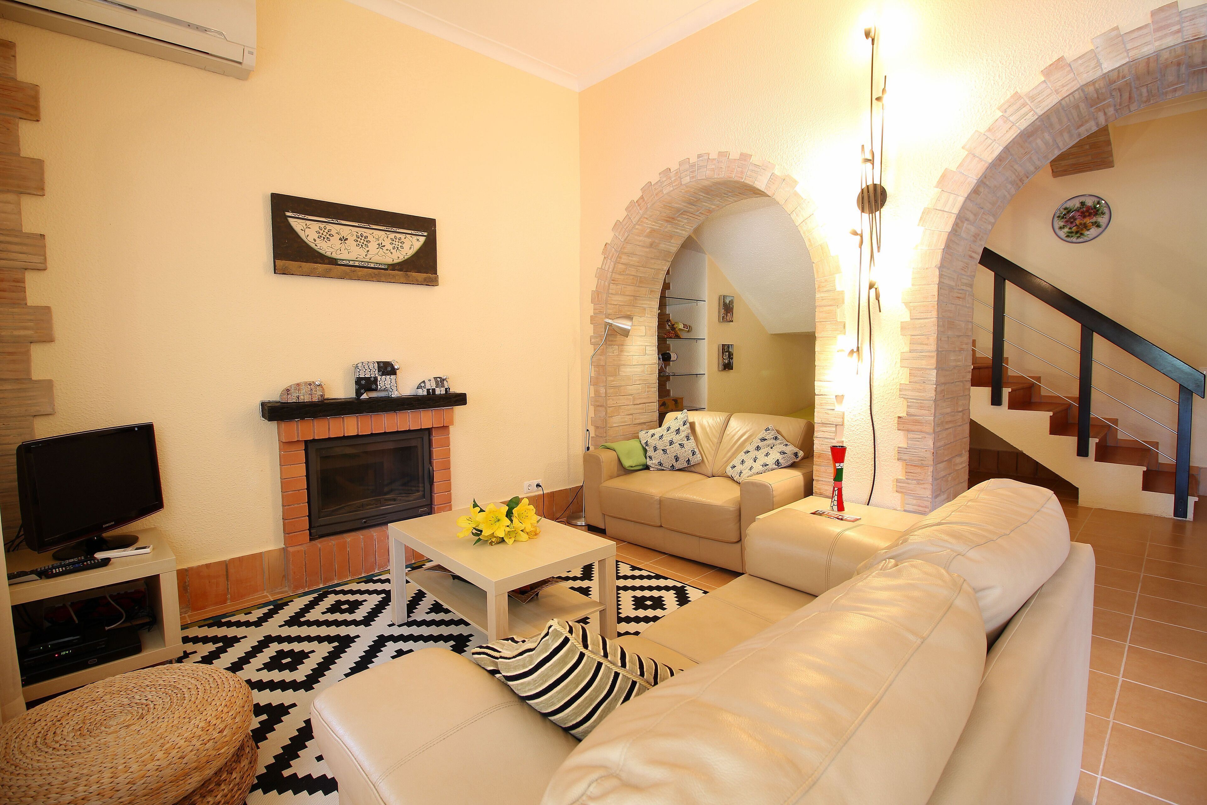 Duplex, 2 Bedrooms | Living room | Flat-screen TV