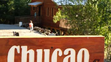 Family Bungalow (Traro) | Individually decorated, individually furnished